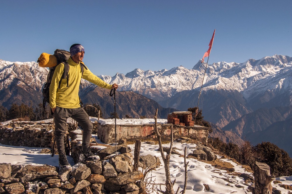 hiking in the himalayas