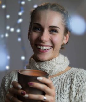 I met Abi at his performance in Rishikesh Vinyasa Yoga School and decided to learn sound healing from him.
The course was well lead and I've learnt a lot. On top of that he took me to a good music store, helped me with choosing my bowls and he arranged a discount for me. I can highly recommend him as a teacher! :)