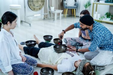 Sound bath with singing bowl therapy